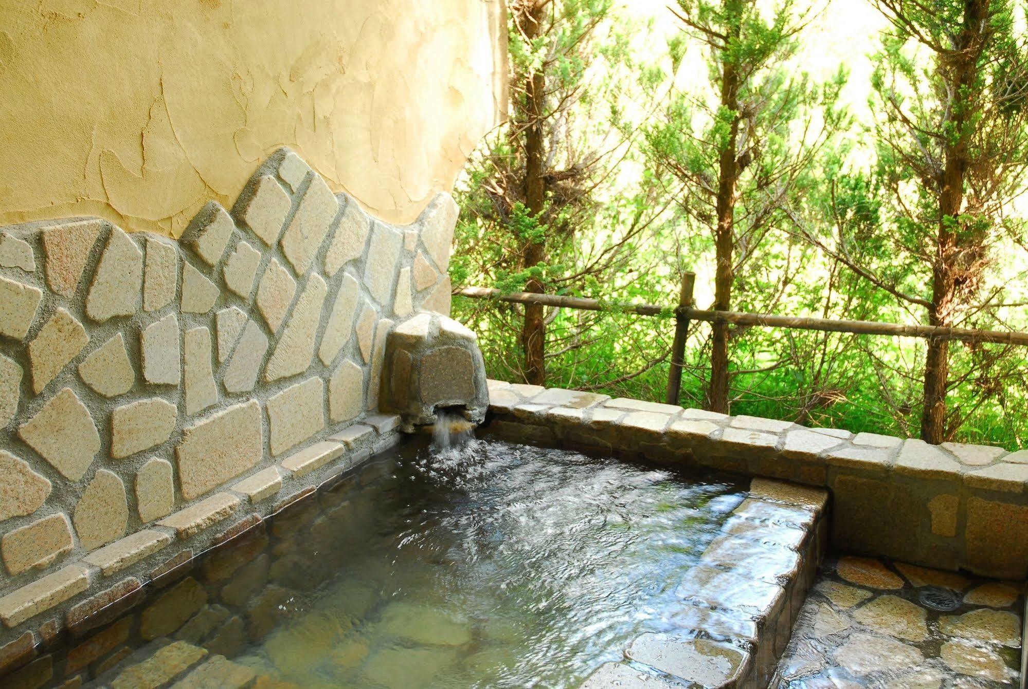 Gasthof Ami Nikko Bagian luar foto